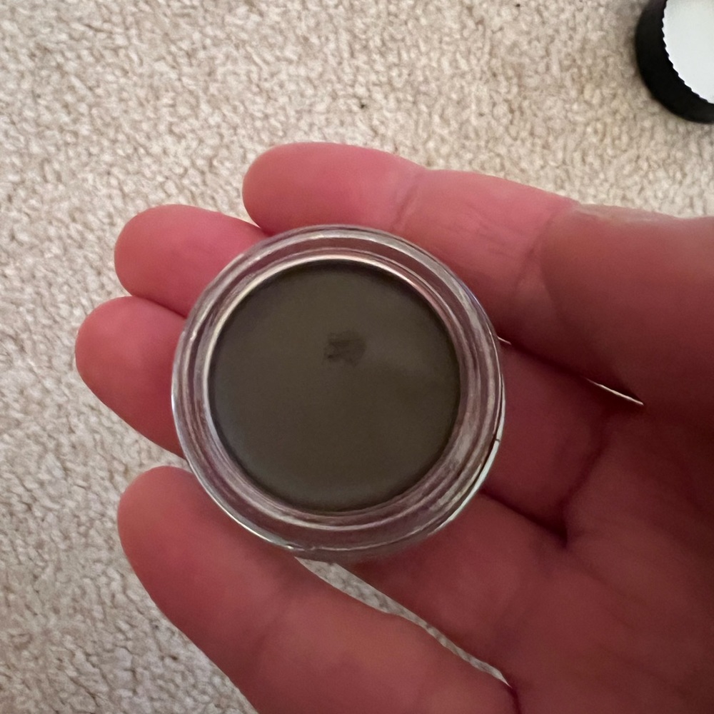Anastasia Beverly Hills DIPBROW® Pomade - Picture 3 of 3